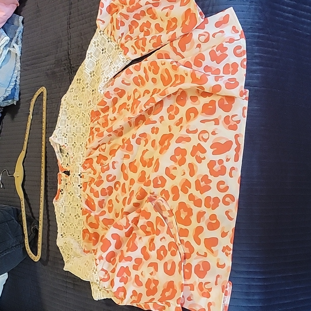 Cute Dressy Coral Leopard Print Top size Medium